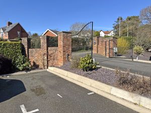 Photo 14- click for photo gallery